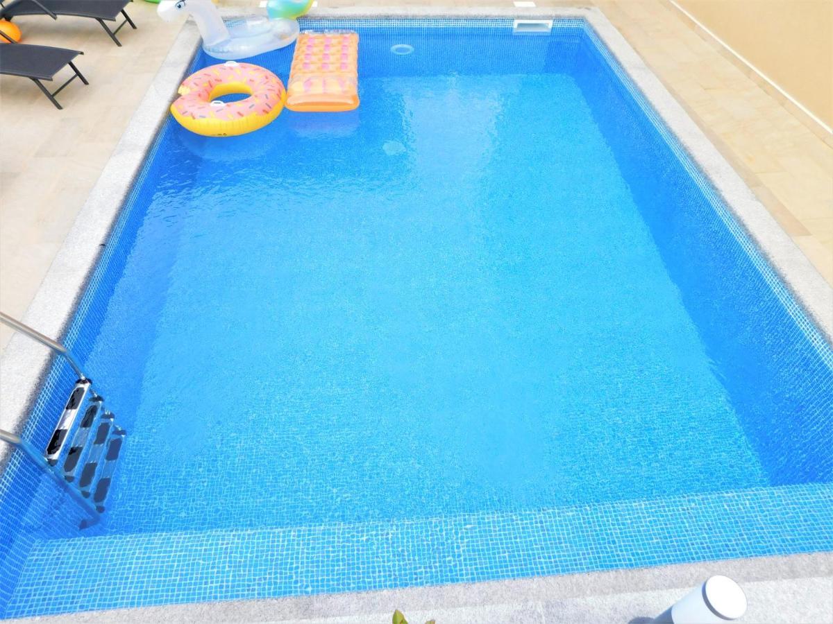 Dino With Heated Pool *